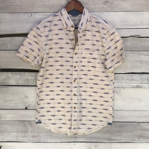 NWT American Eagle Men’s S Cream & Navy Retro Print Casual Button-Up Shirt - Picture 1 of 8